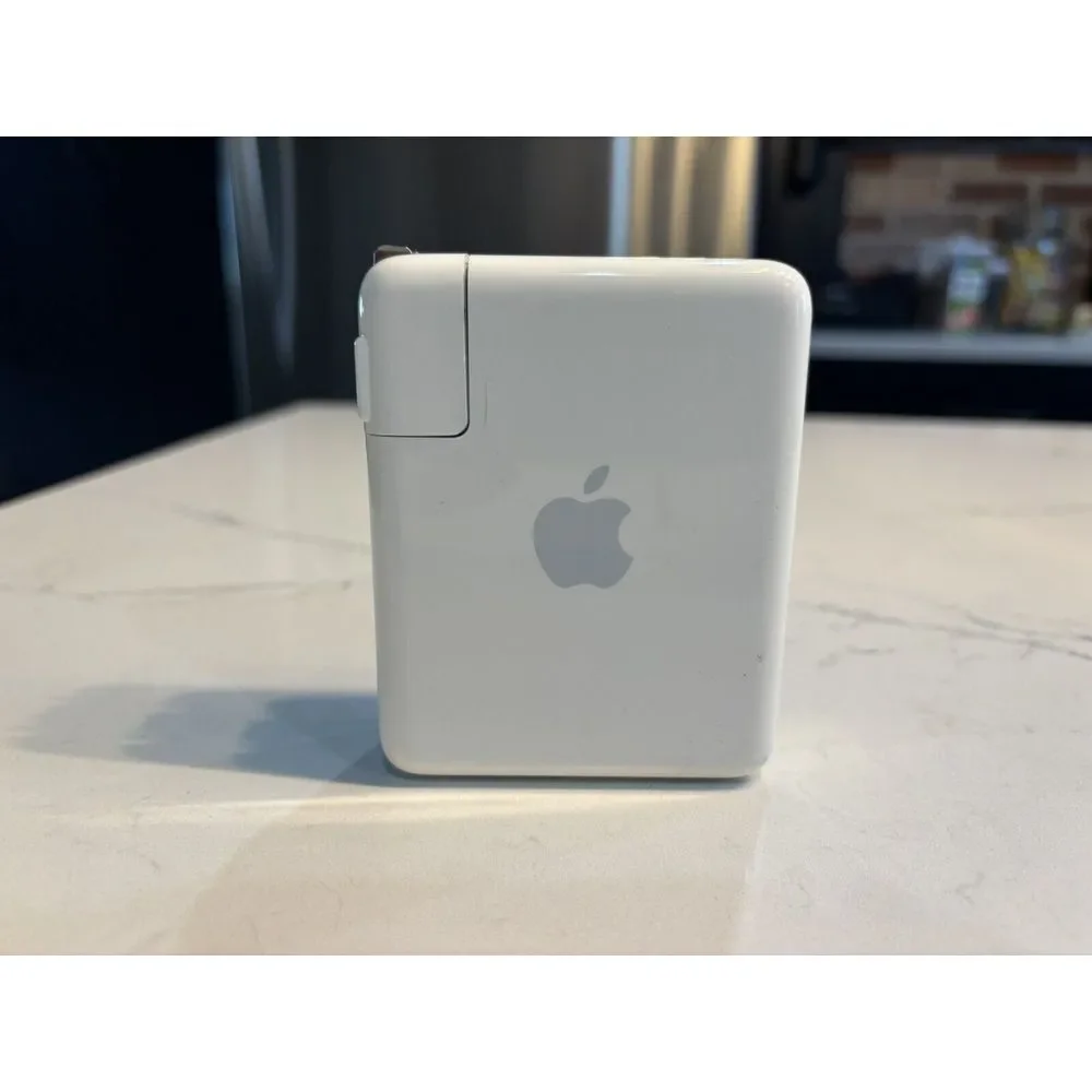 GEN 1 Genuine Apple A1264 802.11n Airport Express‎ 54 Mbps Wireless Base Station